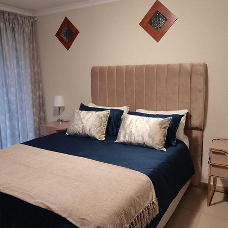 יוהנסבורג Rooikrans Guest House מראה חיצוני תמונה