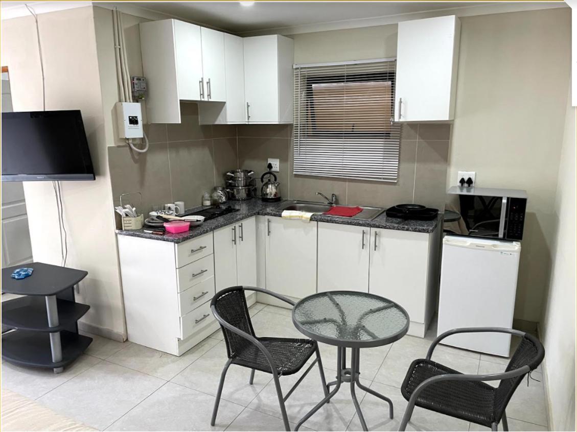 יוהנסבורג Rooikrans Guest House מראה חיצוני תמונה