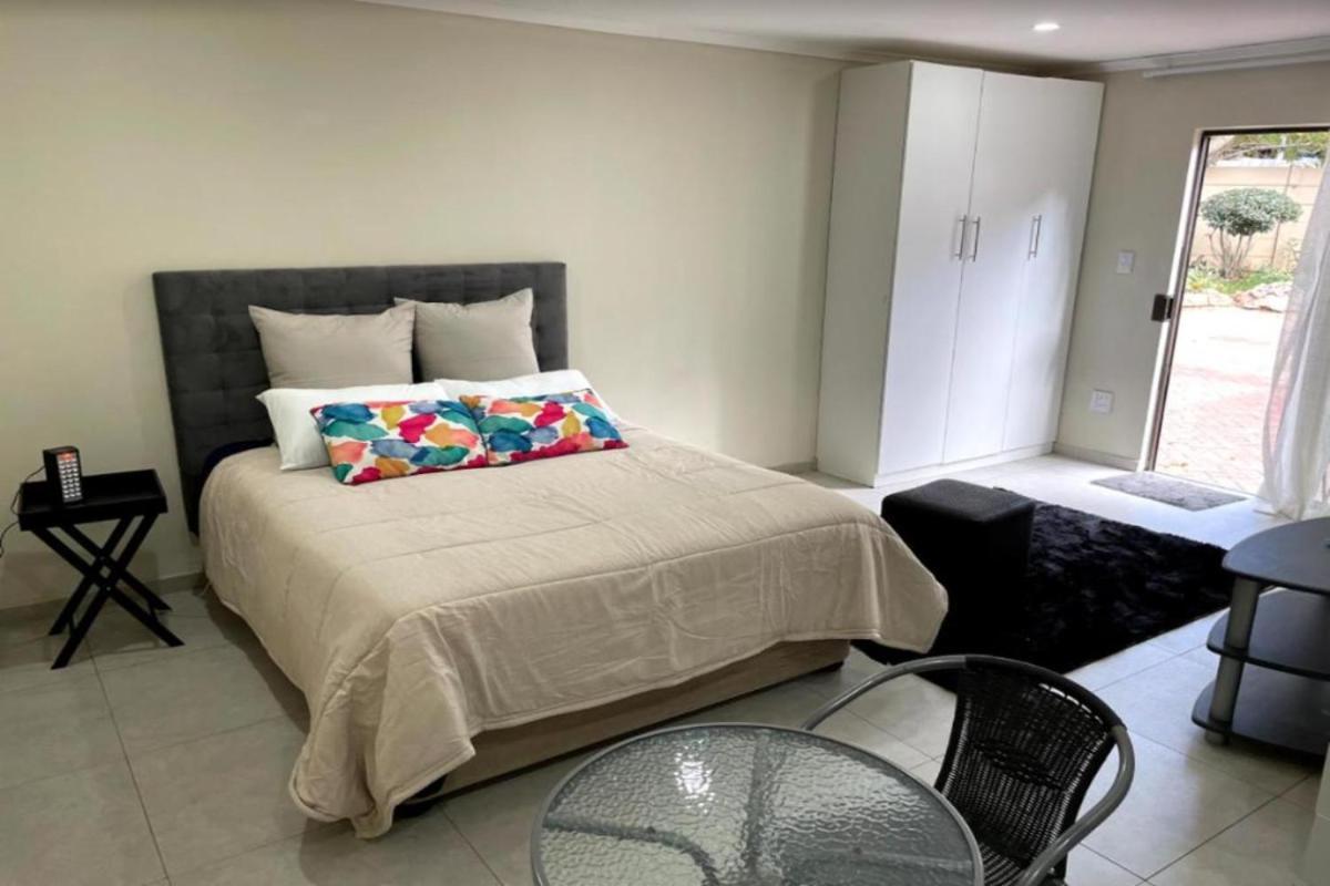 יוהנסבורג Rooikrans Guest House מראה חיצוני תמונה